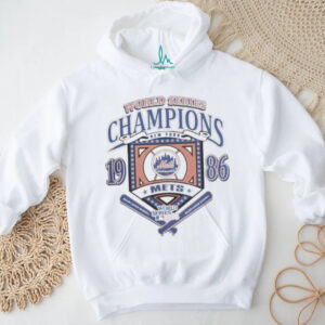 Official Men’s New York Mets Cooperstown Collection World Series Champions Arch Shirt