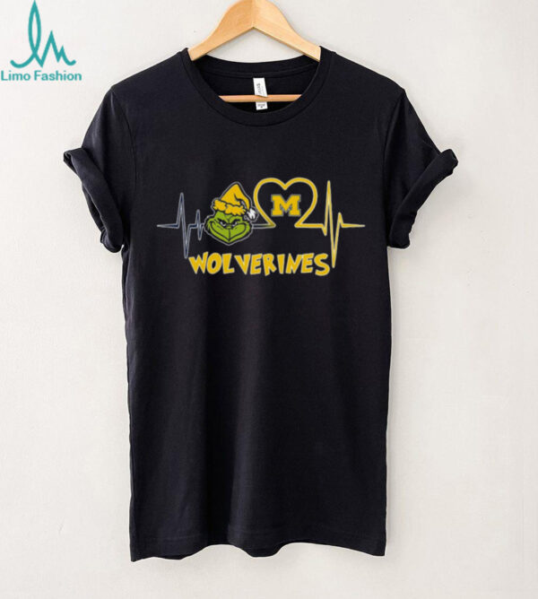 Official Michigan Wolverines x Grinch Santa Heartbeat Love Logo Merry Christmas Shirt