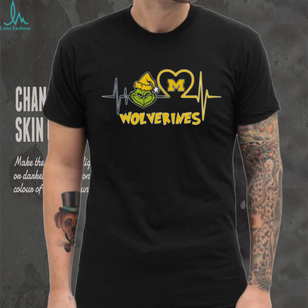 Official Michigan Wolverines x Grinch Santa Heartbeat Love Logo Merry Christmas Shirt