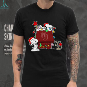 Oklahoma Sooners Football Snoopy Christmas Holiday 2025 T Shirt