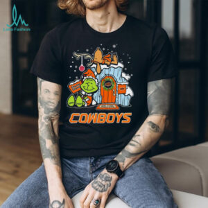 Oklahoma State Cowboys Grinch and Snoopy Nuts Welcome Christmas T Shirt