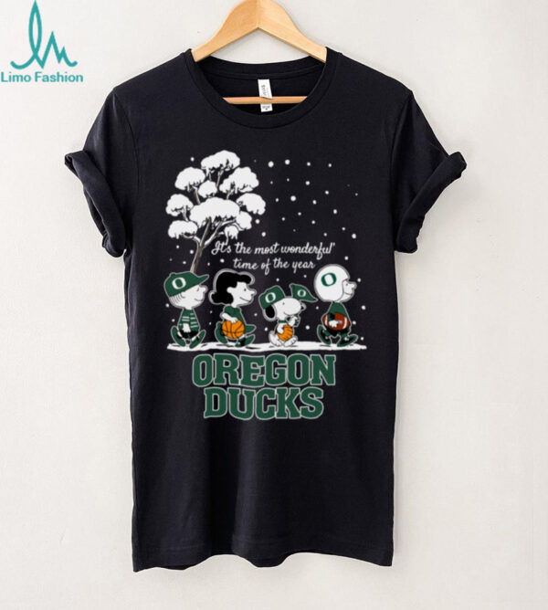 Peanuts Oregon Ducks Winter It’s The Most Wonderful Time Of The Year T Shirt