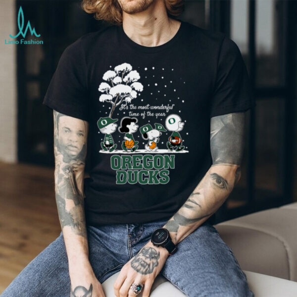 Peanuts Oregon Ducks Winter It’s The Most Wonderful Time Of The Year T Shirt