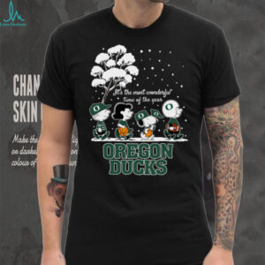 Peanuts Oregon Ducks Winter It's The Most Wonderful Time Of The Year T Shirt