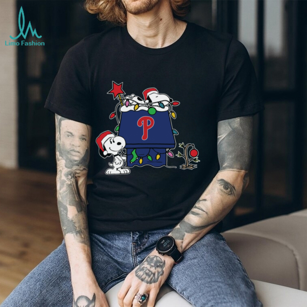 Philadelphia Phillies Christmas Snoopy Doghouse T Shirt Philadelphia Phillies Christmas Snoopy Doghouse T Shirt