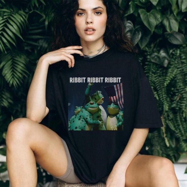 Portland frog ribbit ribbit ribbit resist American flag frog gift shirt