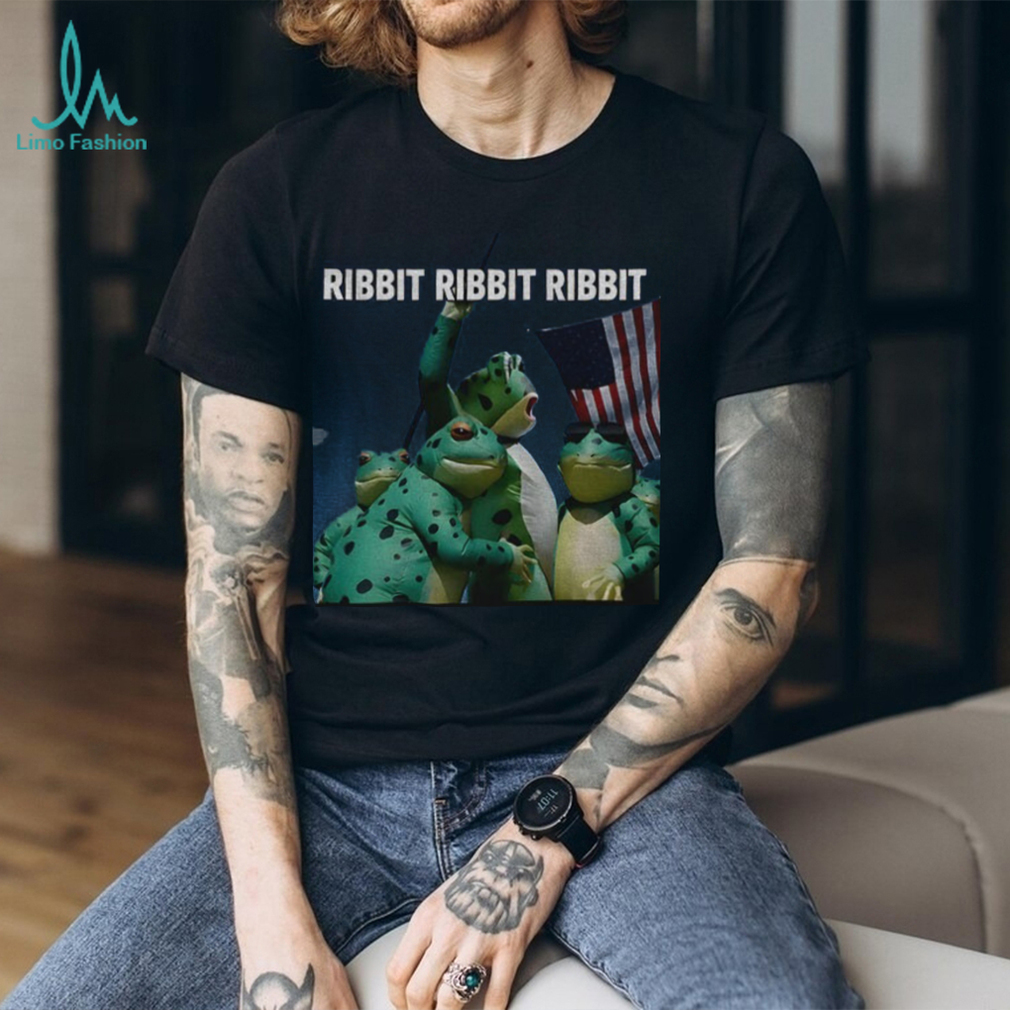 Portland frog ribbit ribbit ribbit resist American flag frog gift shirt Portland frog ribbit ribbit ribbit resist American flag frog gift shirt