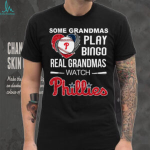 Real Grandmas Watch Philadelphia Phillies Baseball Diamond Heart Shirt