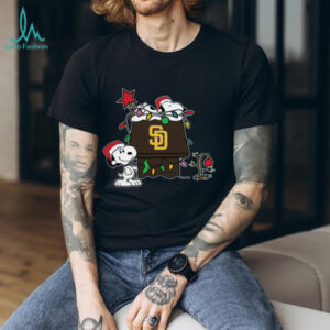 San Diego Padres Christmas Snoopy Doghouse T Shirt