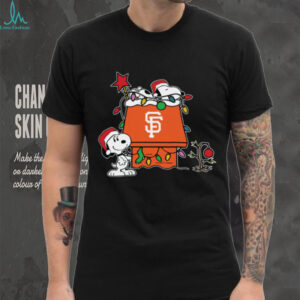 San Francisco Giants Christmas Snoopy Doghouse T Shirt