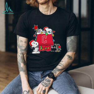 Snoopy Cleveland Guardians Holiday Shirt Christmas 2025 Baseball Fan Tee