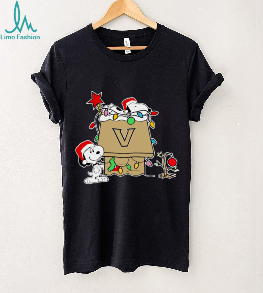Snoopy Vanderbilt Commodores Christmas Shirt 2025 Holiday Football Gift Tee Snoopy Vanderbilt Commodores Christmas Shirt 2025 Holiday Football Gift Tee