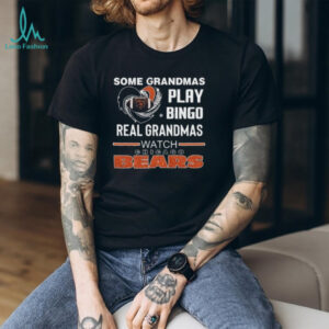 Some Grandmas Play Bingo Real Grandmas Watch Chicago Bears Diamond Heart 2025 T shirt
