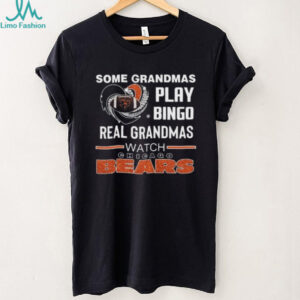 Some Grandmas Play Bingo Real Grandmas Watch Chicago Bears Diamond Heart 2025 T shirt