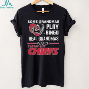 Some Grandmas Play Bingo Real Grandmas Watch Kansas City Chiefs Diamond Heart 2025 T shirt