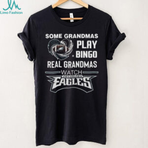 Some Grandmas Play Bingo Real Grandmas Watch Philadelphia Eagles Diamond Heart 2025 T shirt