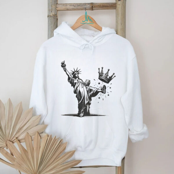 Statue of Liberty kicking crown No Kings Anti Trump shirt