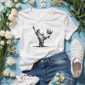 Statue of Liberty kicking crown No Kings Anti Trump shirt