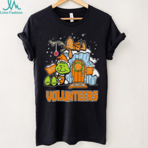 Tennessee Volunteers Grinch and Snoopy Nuts Welcome Christmas T Shirt
