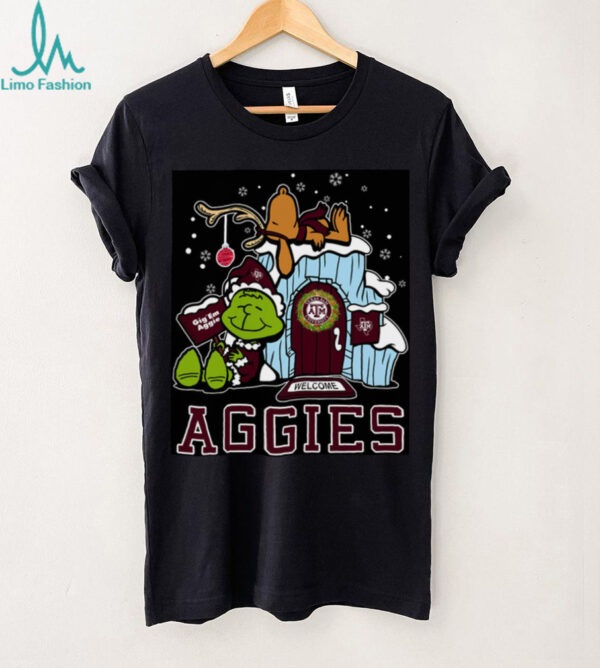 Texas Aggies Grinch Nuts Merry Xmas Welcome Shirt