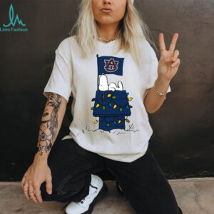 Auburn Tigers Snoopy House Holiday Lights TShirt