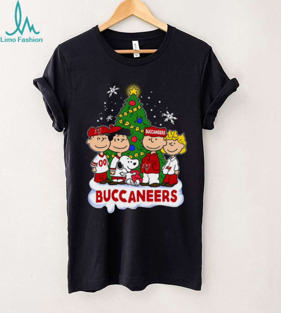 Buccaneers Peanuts With Friends Christmas Tee Buccaneers Peanuts With Friends Christmas Tee