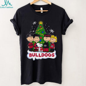 BullDogs Peanuts Snoopy and Friends Christmas Shirt