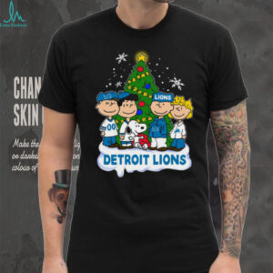 Detroit Lions Peanuts Snoopy and Friends Christmas T Shirt