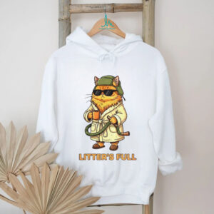 Funny cat wearing glass Litter’s Full Merry Christmas shirt