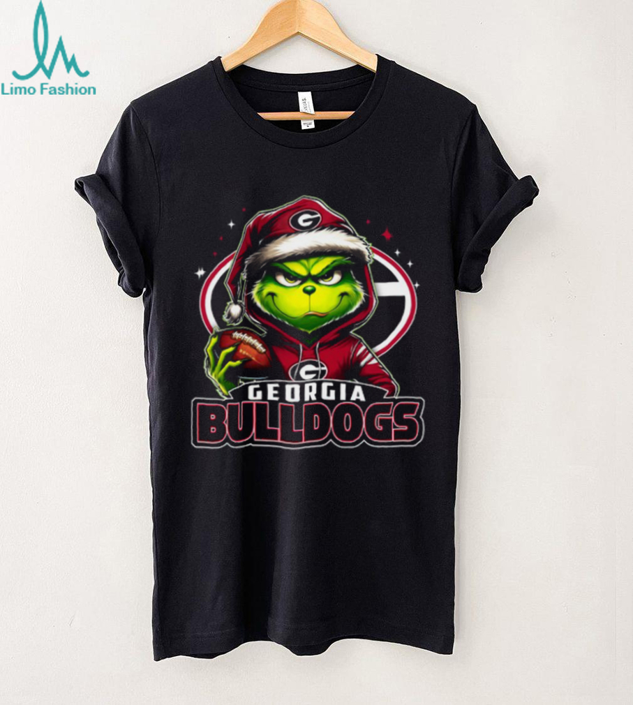 Georgia Bulldogs Grinch Holding Football T Shirt Georgia Bulldogs Grinch Holding Football T Shirt