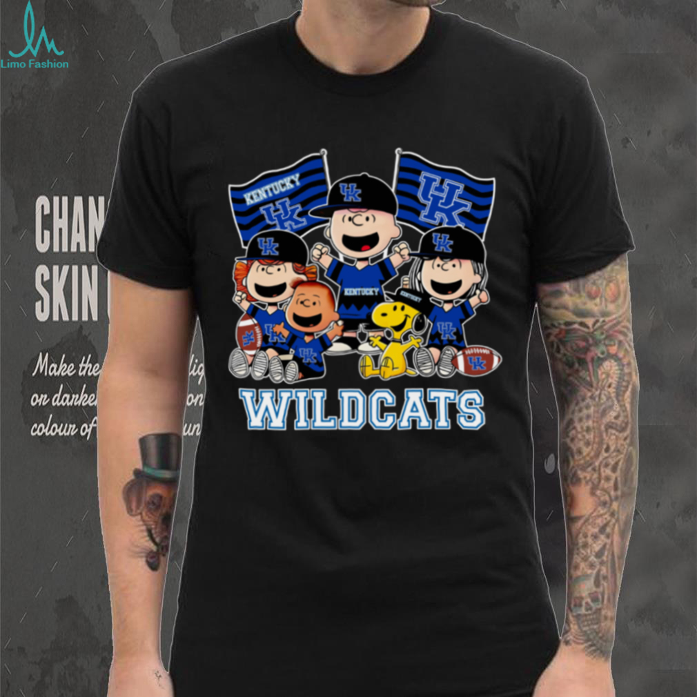 Kentucky Wildcats Shop Snoopy Charlie Brown And Friends Wildcats Flags T Shirt Kentucky Wildcats Shop Snoopy Charlie Brown And Friends Wildcats Flags T Shirt