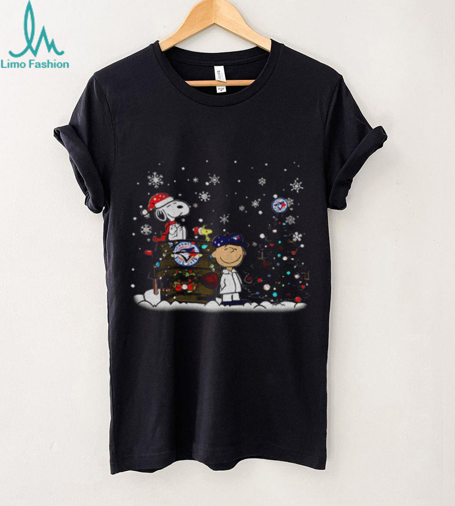 MLB Toronto Blue Jays Snoopy Charlie Brown Christmas Baseball Commissioner’s Trophy shirt MLB Toronto Blue Jays Snoopy Charlie Brown Christmas Baseball Commissioner’s Trophy shirt