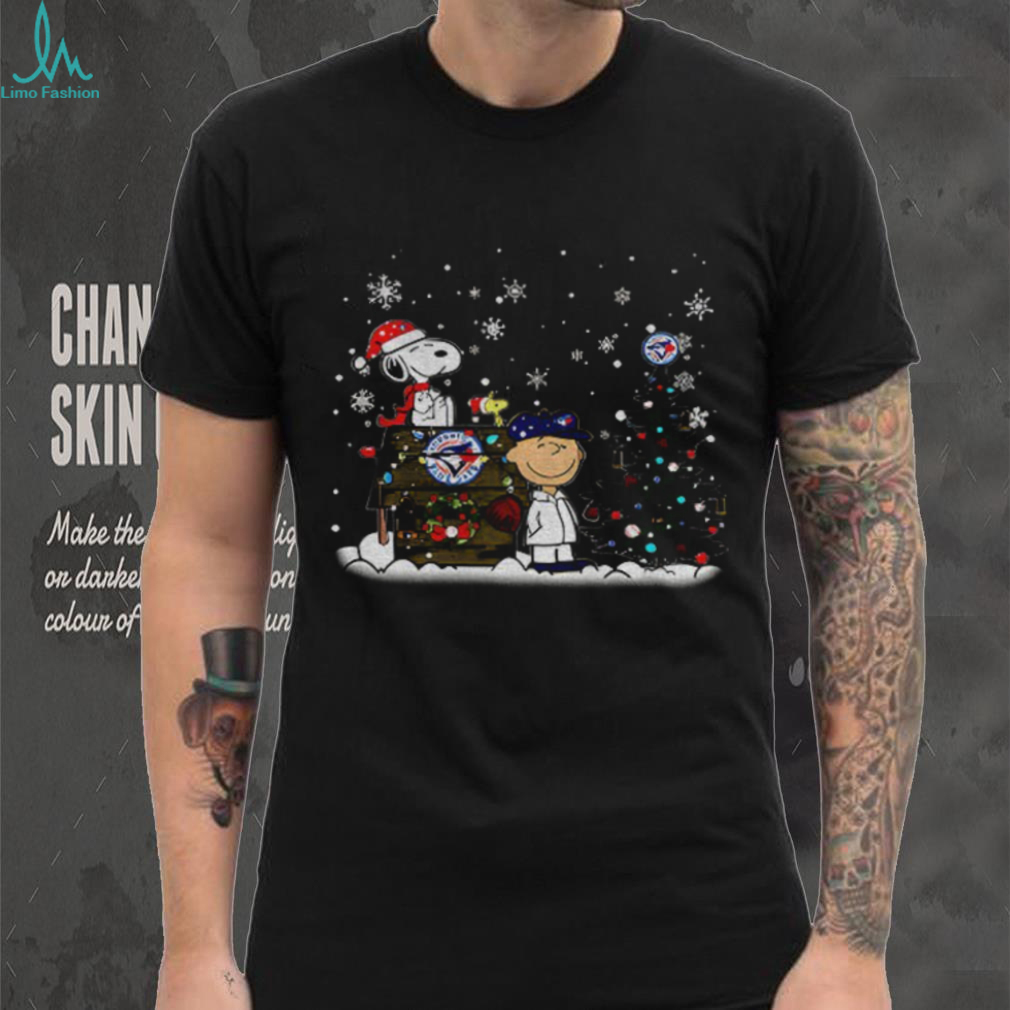 MLB Toronto Blue Jays Snoopy Charlie Brown Christmas Baseball Commissioner’s Trophy shirt MLB Toronto Blue Jays Snoopy Charlie Brown Christmas Baseball Commissioner’s Trophy shirt