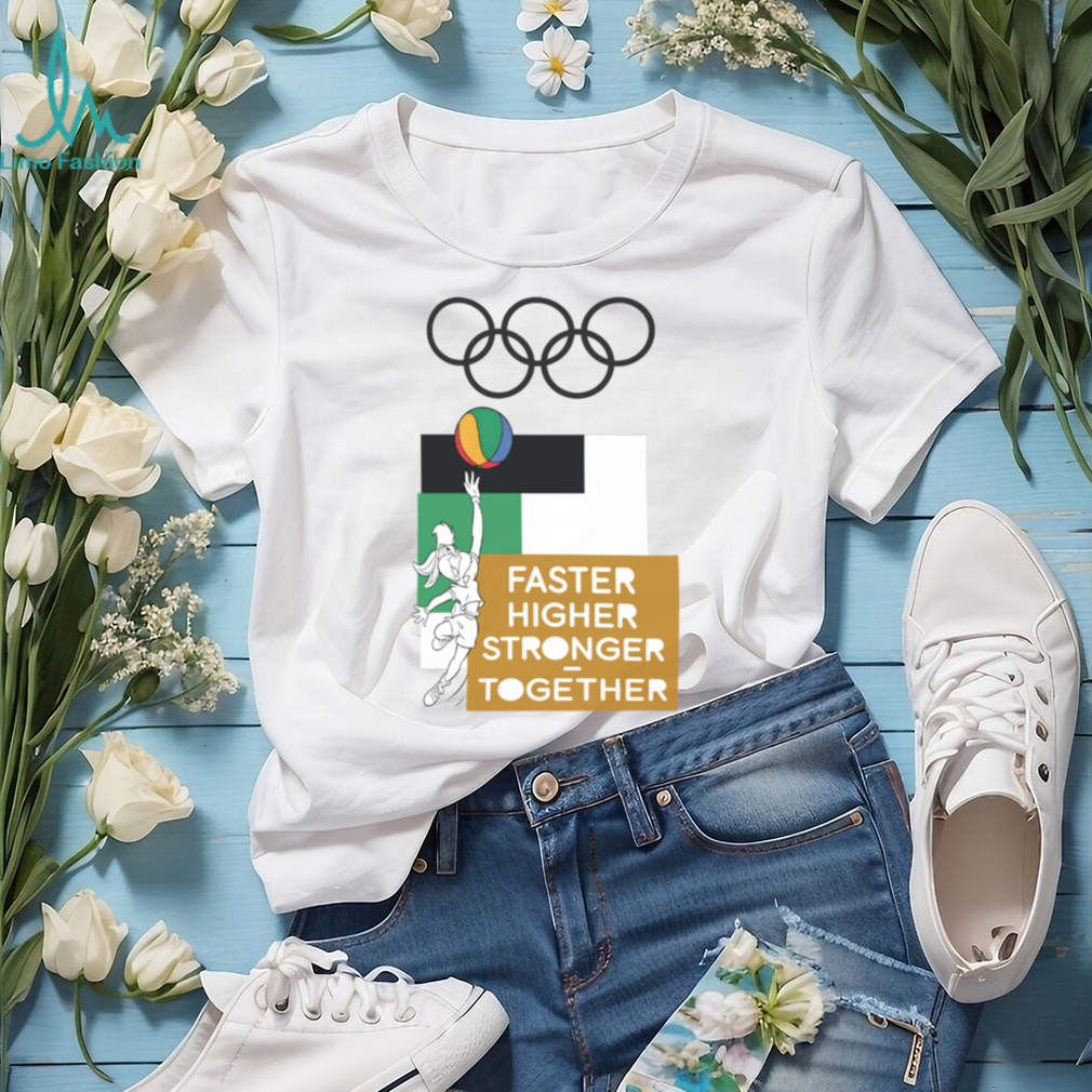 Olympics Shop The Olympic Collection x Looney Tunes Lola Court Retro Poster Graphic Tee Olympics Shop The Olympic Collection x Looney Tunes Lola Court Retro Poster Graphic Tee