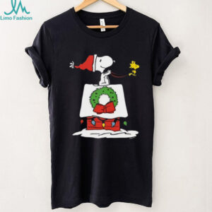 Peanuts Snoopy & Woodstock House Sleigh Men's Short Sleeve Graphic T Shirt