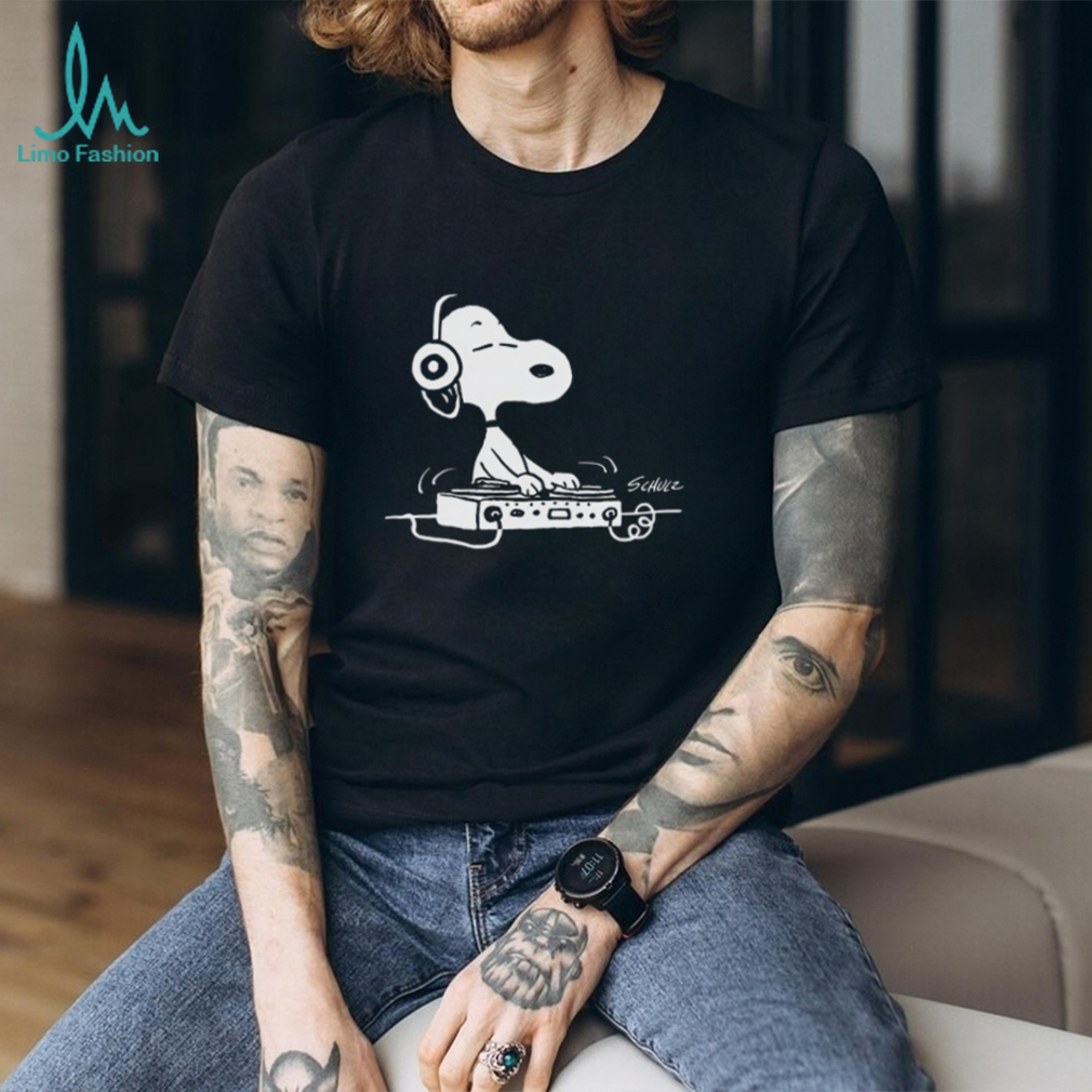 Peanuts Stereo Snoopy DJ T shirt Peanuts Stereo Snoopy DJ T shirt