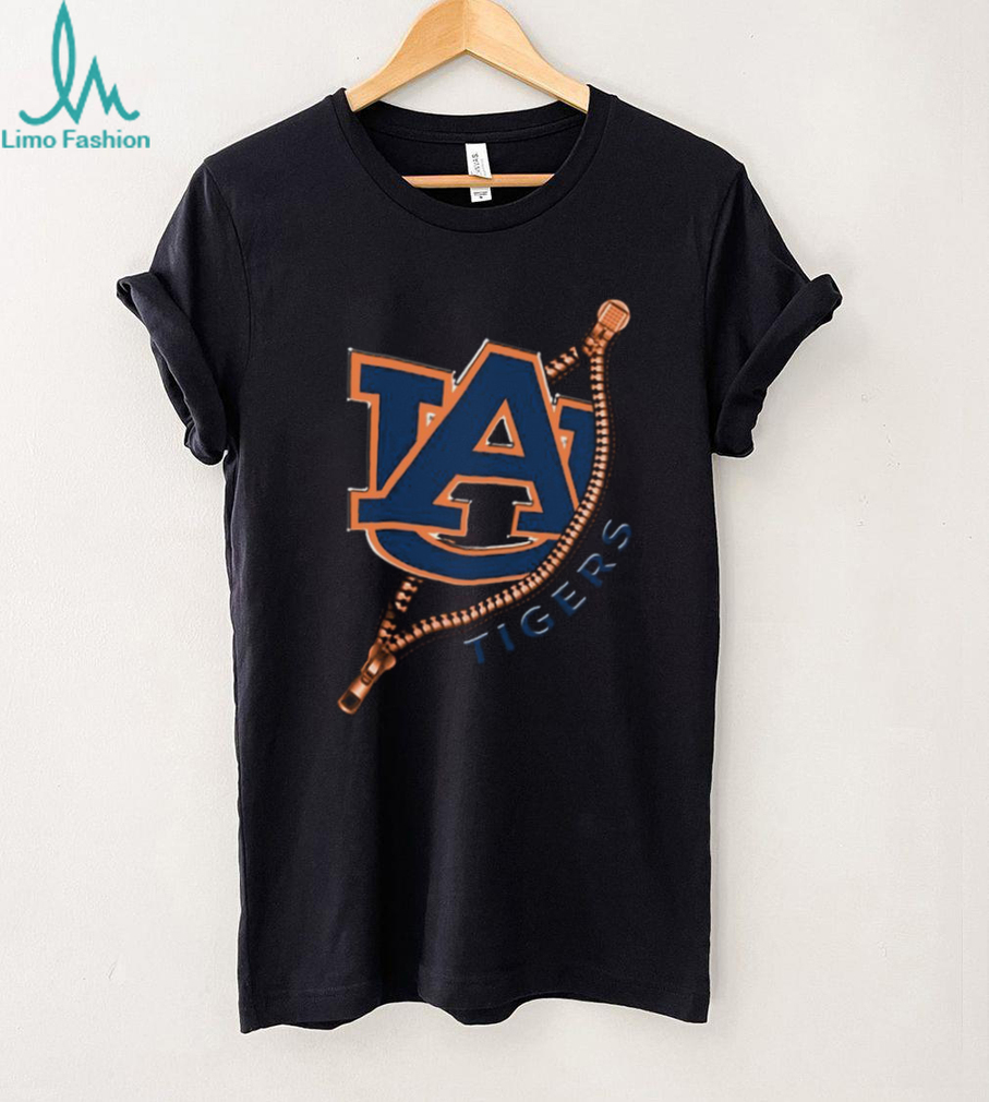 Auburn Tigers Zipper Reveal Logo T Shirt Auburn Tigers Zipper Reveal Logo T Shirt