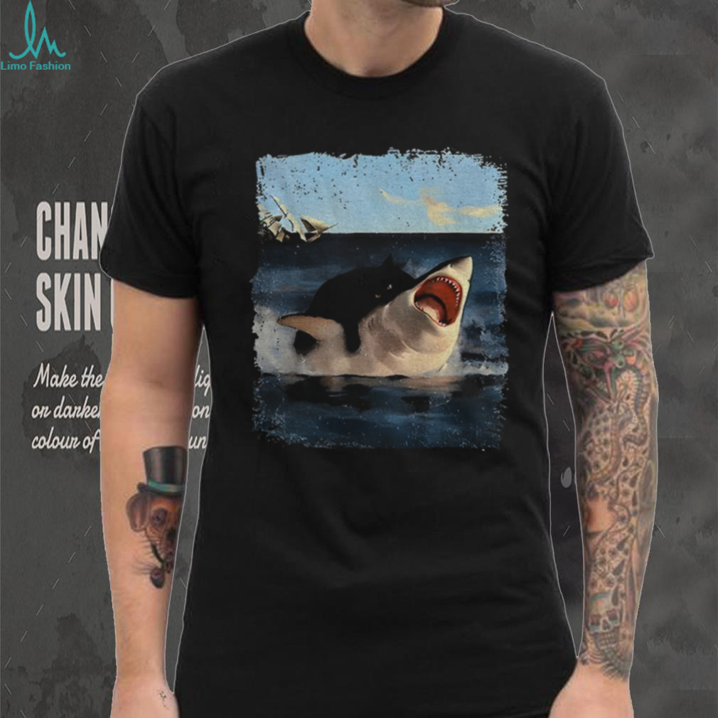 Cat bites shark funny meme vintage shirt Cat bites shark funny meme vintage shirt