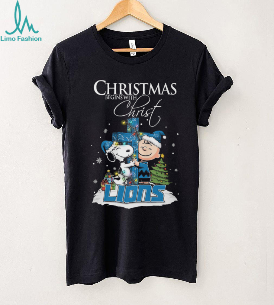 Christmas Begins With Christ Detroit Lions Snoopy & Charlie Brown T Shirt Christmas Begins With Christ Detroit Lions Snoopy & Charlie Brown T Shirt
