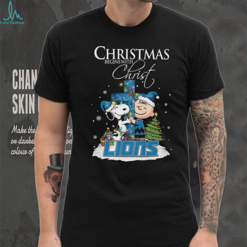 Christmas Begins With Christ Detroit Lions Snoopy & Charlie Brown T Shirt Christmas Begins With Christ Detroit Lions Snoopy & Charlie Brown T Shirt
