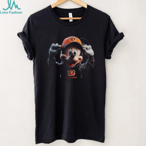 Cincinnati Bengals Mickey Mouse Kick Back T Shirt