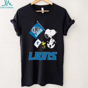 Detroit Lions Snoopy & Woodstock Flag Helmet T shirt