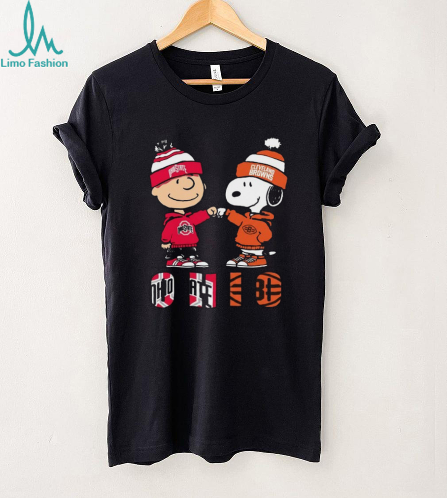 Essential Black Cotton T Shirt Highlights material and necessity. Essential Black Cotton T Shirt Highlights material and necessity.