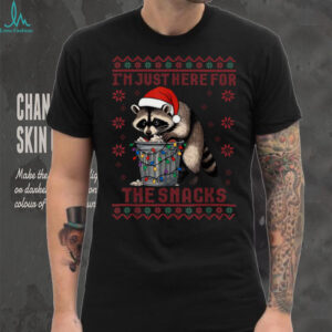 Funny I'm Just Here for The Snacks Santa Raccoon Ugly Xmas T Shirt