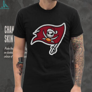 Jack Skellington Santa hat Tampa Bay Buccaneers Football Nightmare Christmas shirt