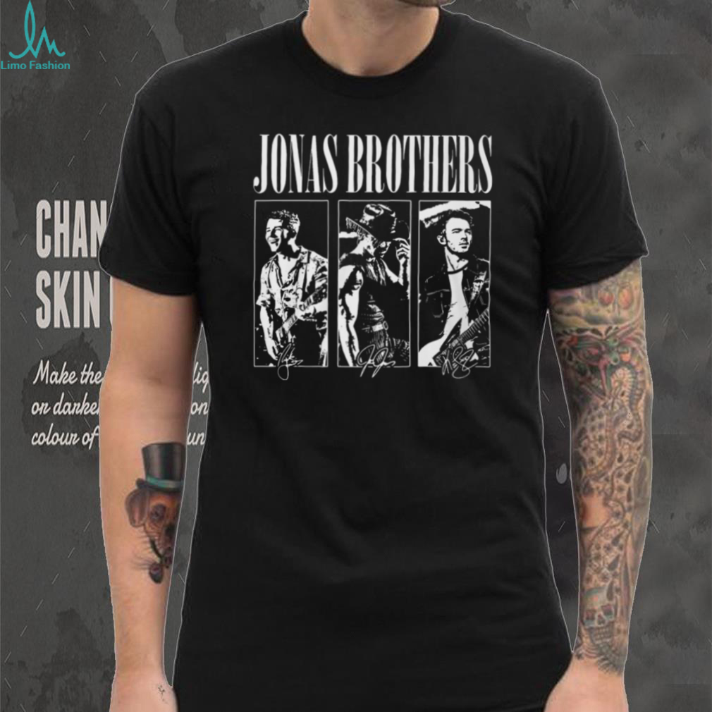 Jonas Brothers Retro Graphic Music Band Tee Jonas Brothers Retro Graphic Music Band Tee