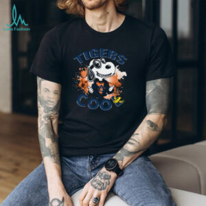 Men's Black Auburn University Snoopy T Shirt