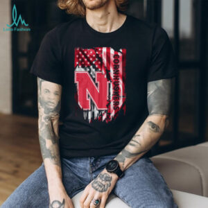 Men's Black Nebraska Cornhuskers Distressed American Flag T Shirt