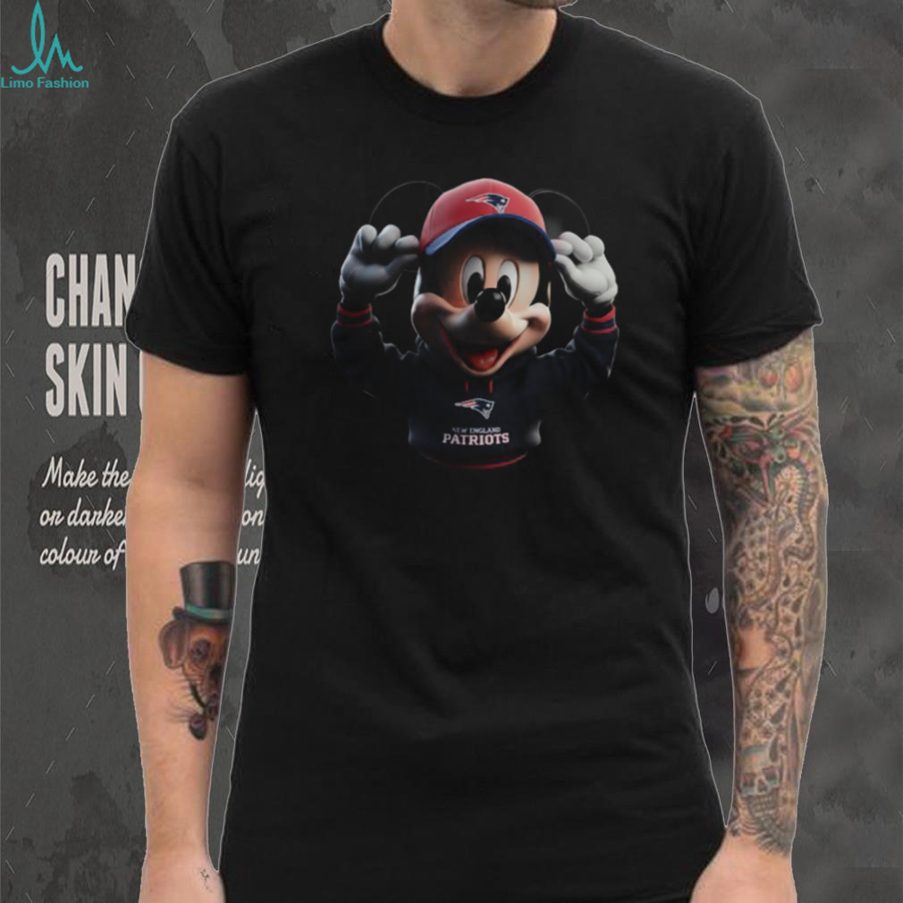 Men’s New England Patriots Disney Mickey Mouse T Shirt Men’s New England Patriots Disney Mickey Mouse T Shirt