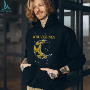 Michigan Wolverines Love My Wolverines To The Moon And Back T Shirt